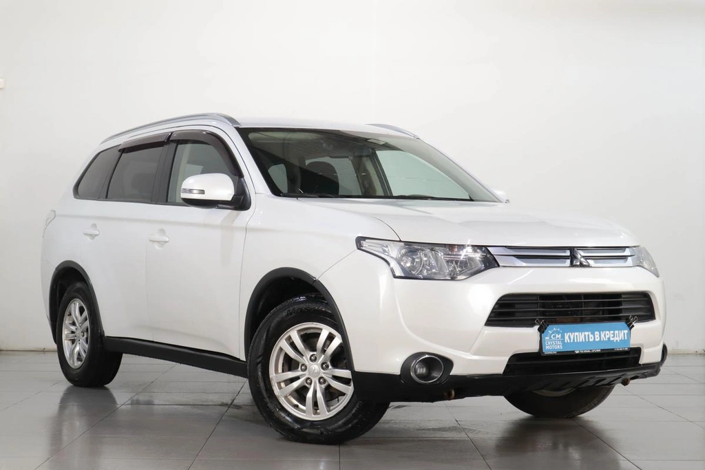 Внедорожник Mitsubishi Outlander 2014 года, 1599000 рублей, Челябинск
