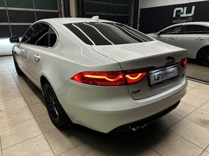 Седан Jaguar XF 2017 года, 2600000 рублей, Красноярск