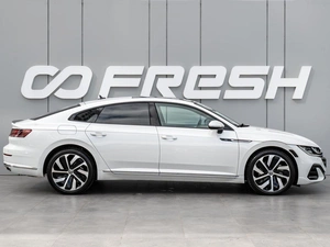 Лифтбек Volkswagen Arteon 2021 года, 4920000 рублей, Краснодар