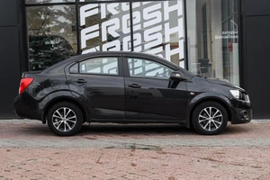 Седан Chevrolet Aveo 2013 года, 749000 рублей, Ульяновск