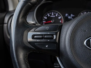 Седан Kia Rio 2017 года, 1450000 рублей, Краснодар