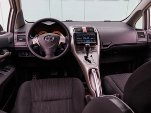 Хетчбэк Toyota Auris 2007 года, 780000 рублей, Большой Сочи