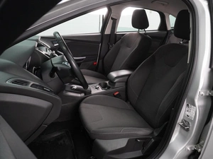 Седан Ford Focus 2013 года, 1060000 рублей, Воронеж