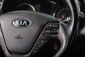 Седан Kia Cerato 2014 года, 1359000 рублей, Томск