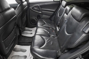 Внедорожник Toyota RAV4 2011 года, 1799000 рублей, Барнаул