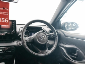 Хетчбэк Toyota Yaris 2020 года, 1500000 рублей, Красноярск
