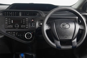 Хетчбэк Toyota Aqua 2019 года, 1099000 рублей, Томск