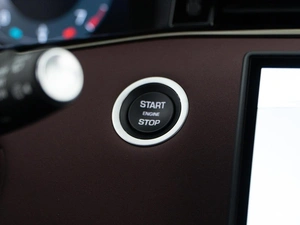 Внедорожник Land Rover Range Rover Evoque 2025 года, 6557055 рублей, Москва