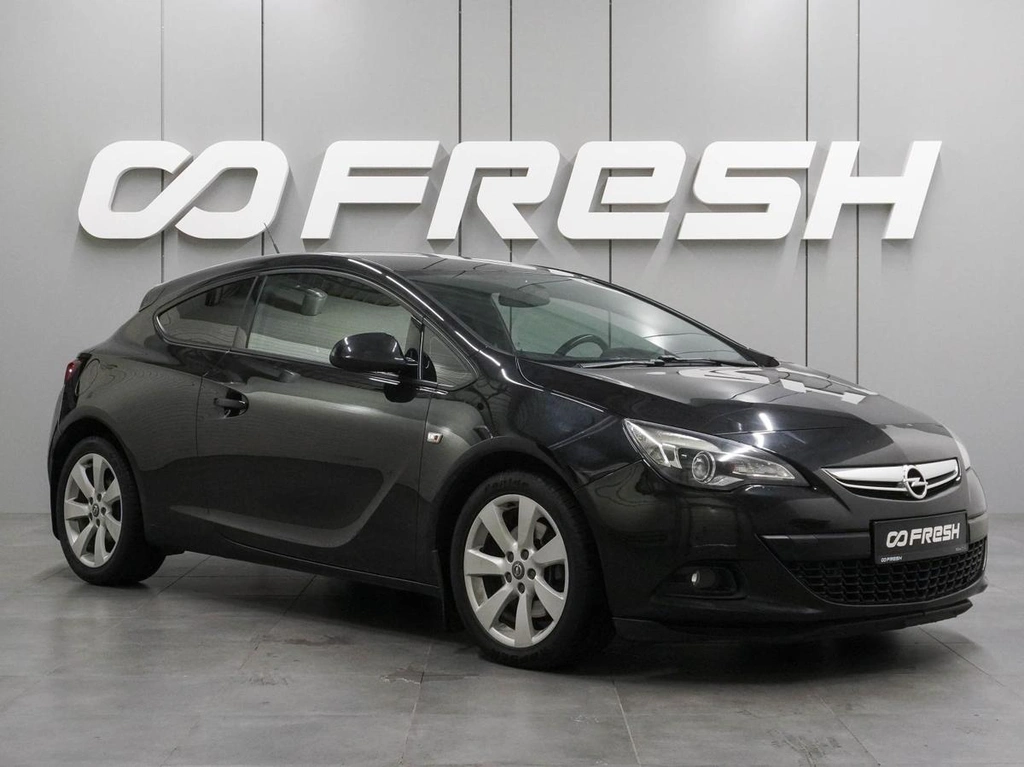 Хетчбэк Opel Astra GTC 2013 года, 859000 рублей, Воронеж