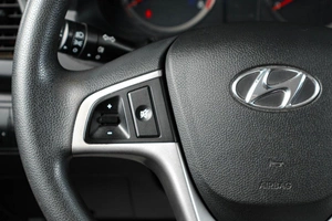 Седан Hyundai Solaris 2016 года, 1279000 рублей, Тюмень