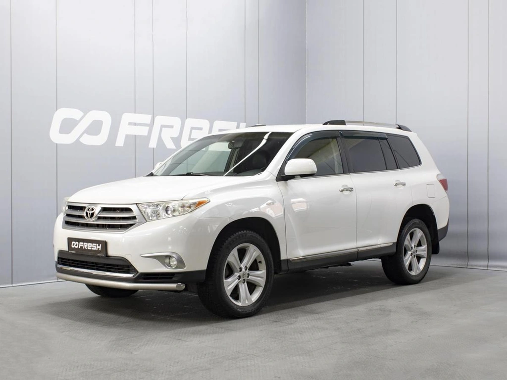 Внедорожник Toyota Highlander 2011 года, 2200000 рублей, Омск