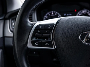 Седан Hyundai Sonata 2019 года, 1690000 рублей, Краснодар