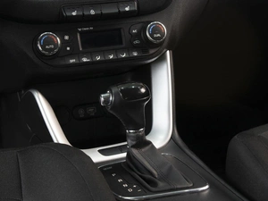 Хетчбэк Kia Ceed 2015 года, 970000 рублей, Омск