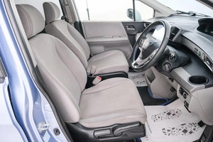 Минивэн Honda Freed 2012 года, 999000 рублей, Красноярск