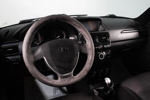 Седан ВАЗ (LADA) Priora 2016 года, 589000 рублей, Сургут