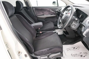 Минивэн Honda Stream 2008 года, 929000 рублей, Красноярск