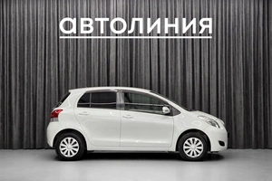 Хетчбэк Toyota Vitz 2009 года, 650000 рублей, Красноярск