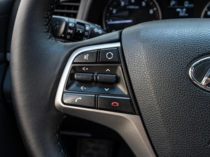 Седан Hyundai Elantra 2017 года, 1330000 рублей, Краснодар