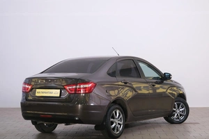 Седан ВАЗ (LADA) Vesta 2017 года, 799000 рублей, Омск