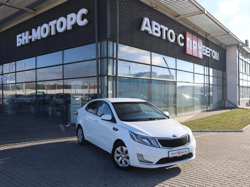 Седан Kia Rio 2014 года, 820000 рублей, Мирное
