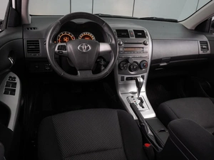 Седан Toyota Corolla 2012 года, 1250000 рублей, Воронеж
