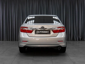 Седан Toyota Camry 2013 года, 1929000 рублей, Тюмень