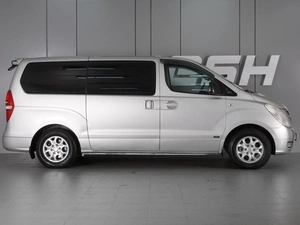 Минивэн Hyundai Grand Starex 2008 года, 1360000 рублей, Красный Пахарь