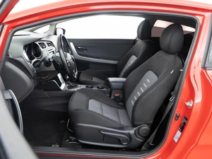 Хетчбэк Kia Ceed 2015 года, 1389050 рублей, Москва