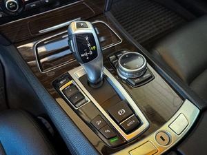 Седан BMW 7 серия 2015 года, 1999000 рублей, Уфа