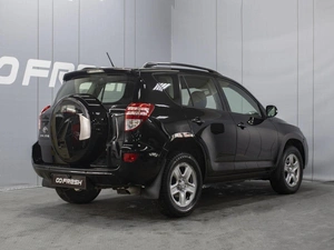 Внедорожник Toyota RAV4 2010 года, 1360000 рублей, Омск