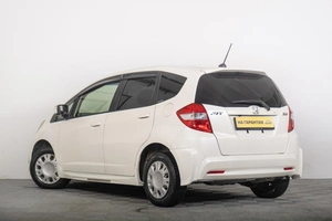 Хетчбэк Honda Fit 2013 года, 1069000 рублей, Томск
