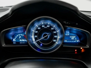 Седан Mazda Axela 2014 года, 1230000 рублей, Красноярск