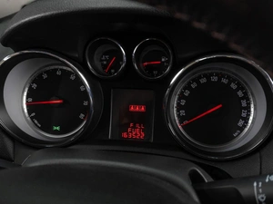 Внедорожник Opel Mokka 2013 года, 949000 рублей, Тюмень