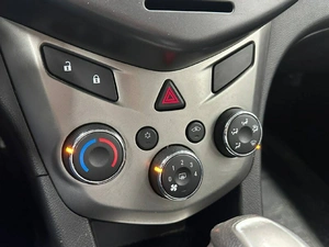 Седан Chevrolet Aveo 2014 года, 780000 рублей, Красноярск