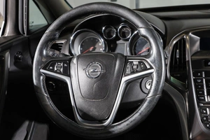 Универсал Opel Astra 2011 года, 599000 рублей, Новосибирск