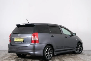 Минивэн Toyota Wish 2004 года, 869000 рублей, Красноярск