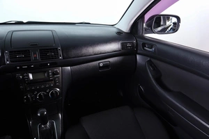 Седан Toyota Avensis 2008 года, 779000 рублей, Пермь