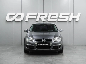 Седан Volkswagen Jetta 2010 года, 629000 рублей, Воронеж