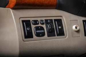 Седан Toyota Avensis 2006 года, 839000 рублей, Томск