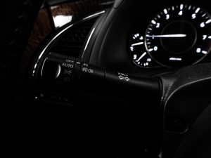 Внедорожник Nissan Patrol 2011 года, 2177000 рублей, Тюмень