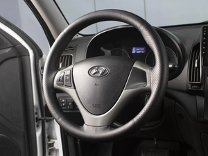 Хетчбэк Hyundai i30 2010 года, 730000 рублей, Омск