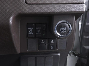 Хетчбэк Toyota Tank 2018 года, 1200000 рублей, Ростов-на-Дону