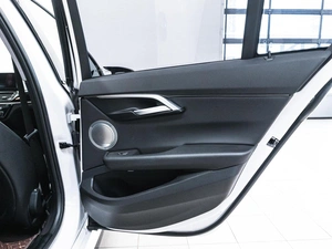 Седан BMW 1 серия 2022 года, 2070000 рублей, Красноярск