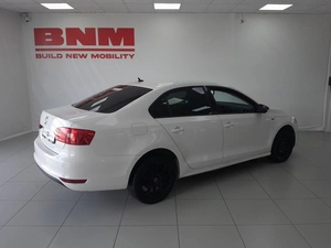 Седан Volkswagen Jetta 2013 года, 1400000 рублей, Смоленск