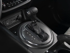 Внедорожник Kia Sportage 2012 года, 1365000 рублей, Омск