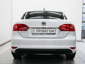 Седан Volkswagen Jetta 2012 года, 1089000 рублей, Красноярск