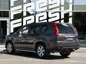 Внедорожник Nissan X-Trail 2010 года, 1050000 рублей, Волгоград