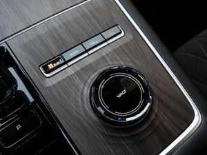 Внедорожник Geely Monjaro 2025 года, 4040000 рублей, Краснодар