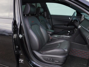 Седан Kia Optima 2016 года, 2229000 рублей, Тверь