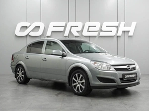 Седан Opel Astra 2011 года, 699000 рублей, Воронеж